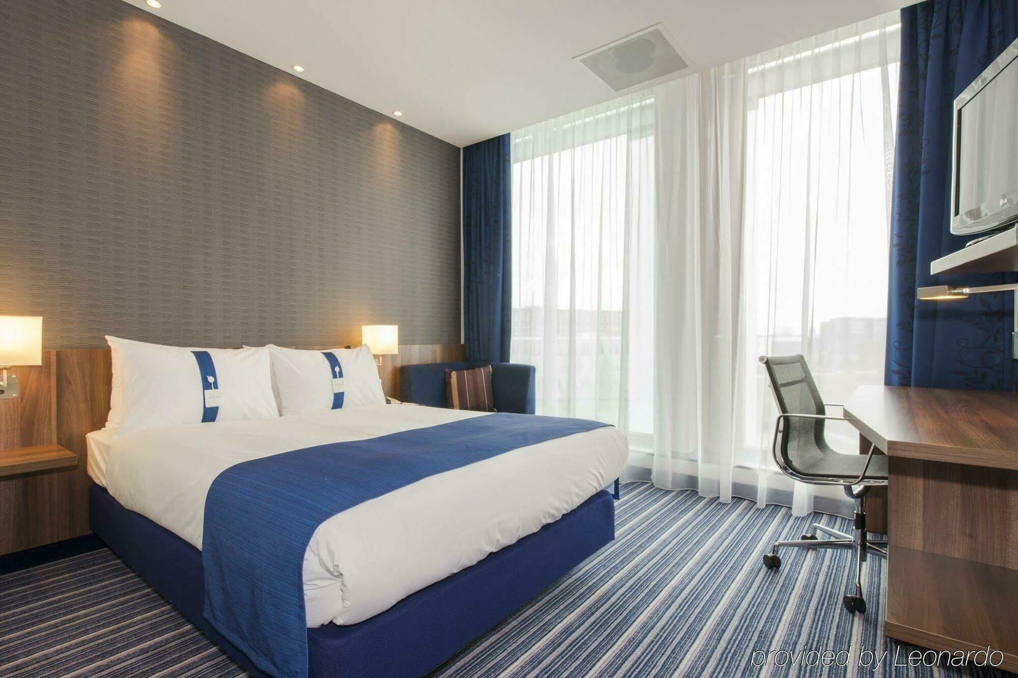 Express By Ihg 3*